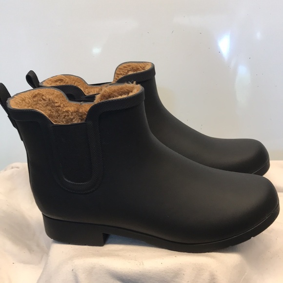 Chooka Women's Waterproof  Black Ankle Boots Faux‎ Fur interior - Picture 3 of 9